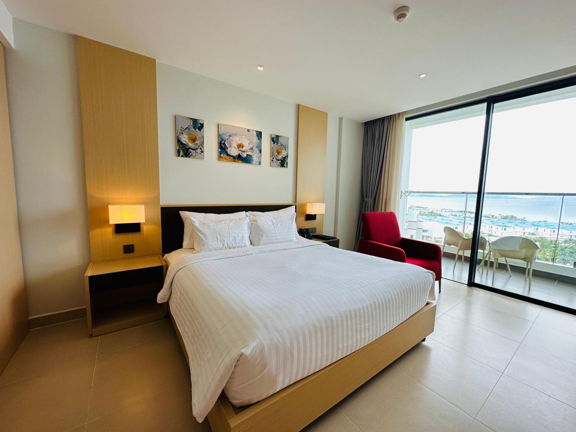 The Cam Ranh Oceanview Appartement Buitenkant foto